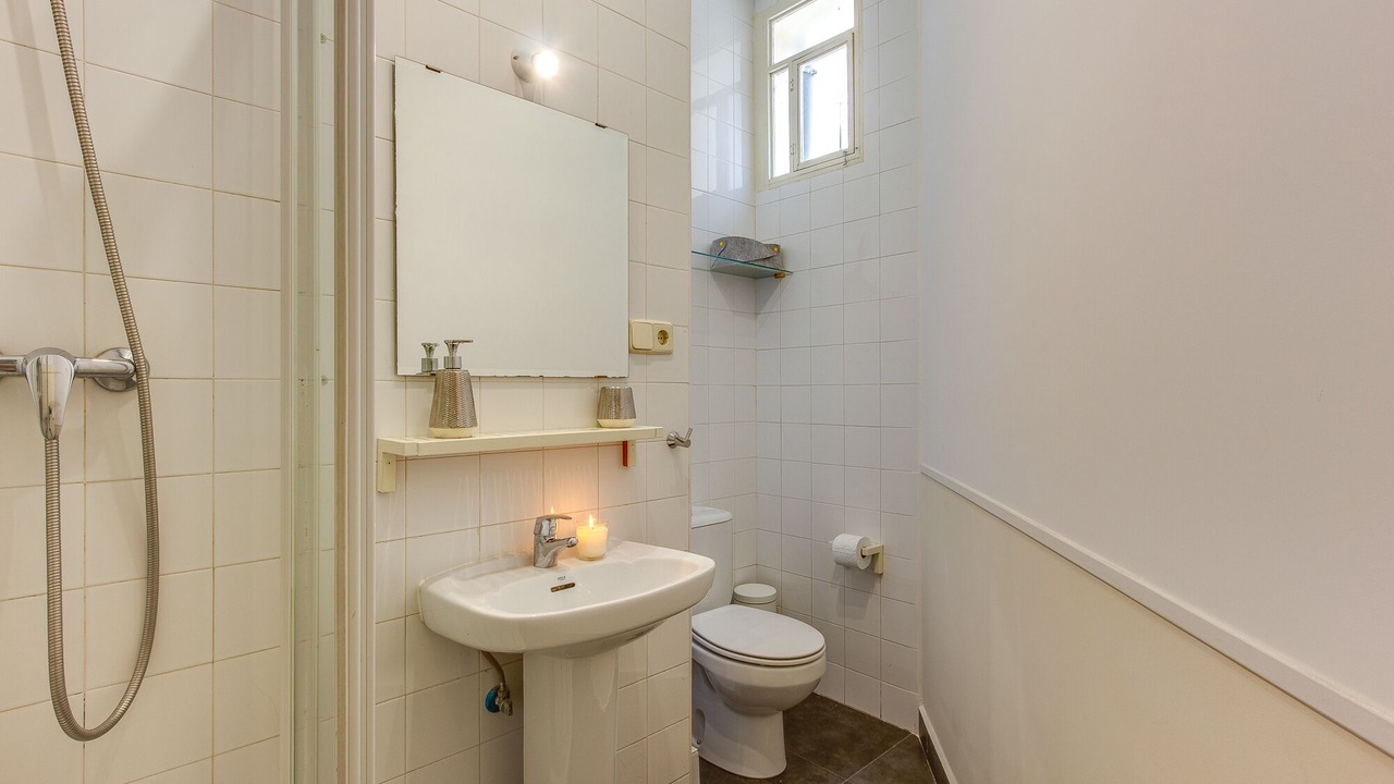 Photo of Bathroom in Malasana