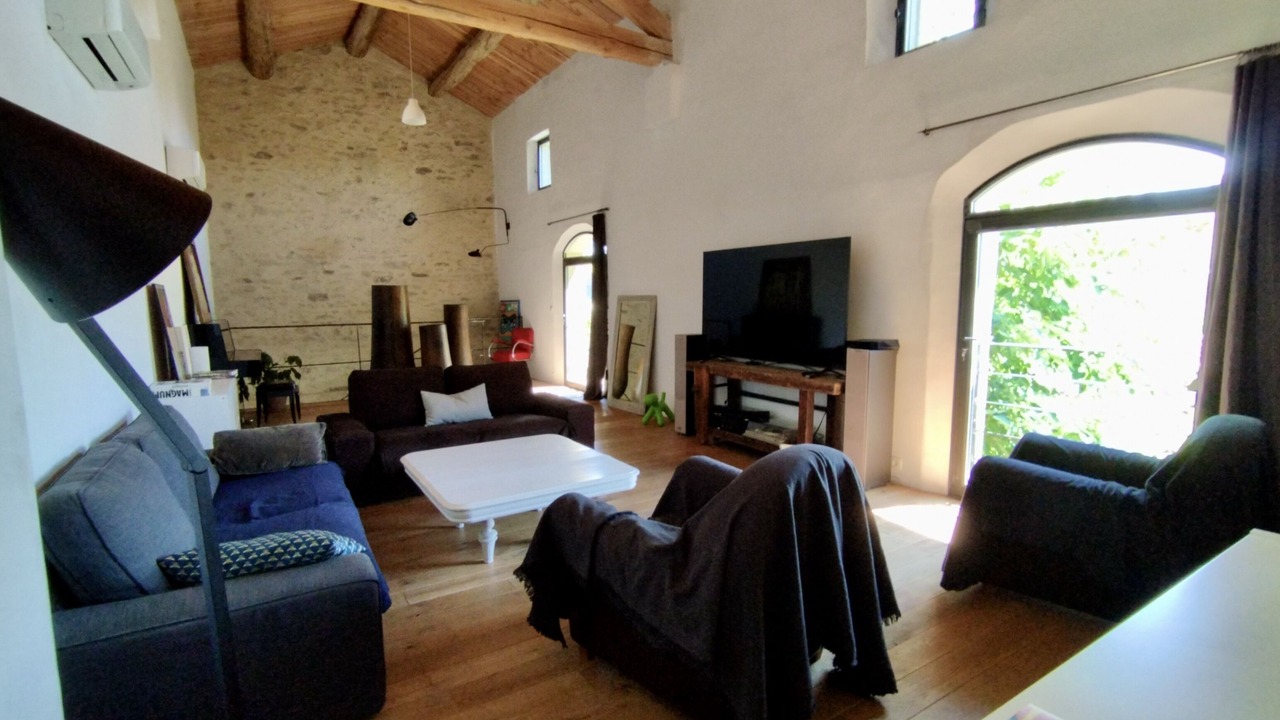 Photo of Livingroom in Montaren-et-Saint-Mediers