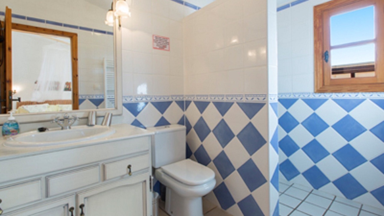Photo of Bathroom in Campos