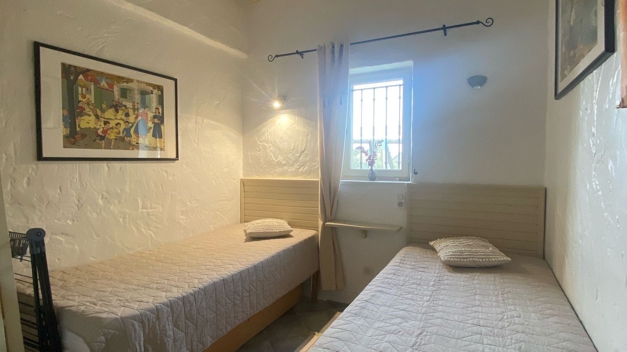 Photo of Bedroom in Eygalieres