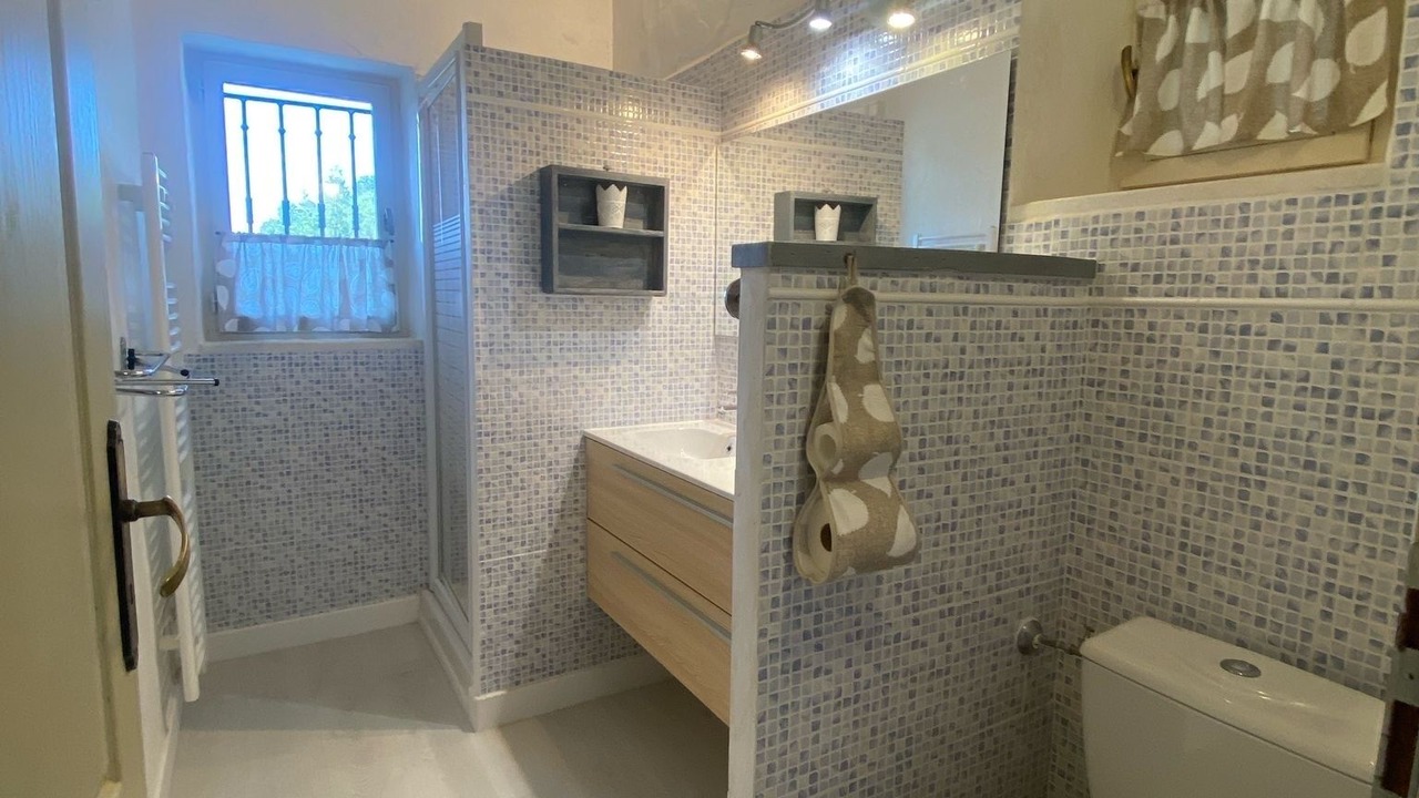 Photo of Bathroom in Eygalieres
