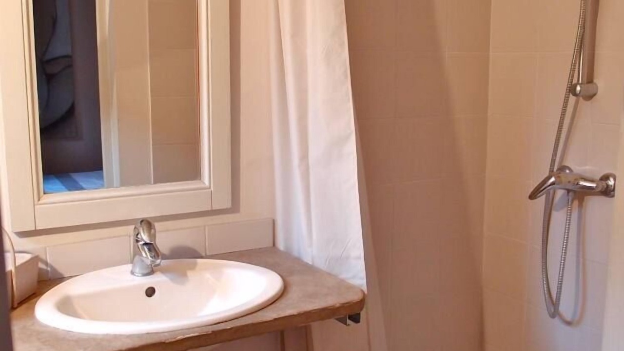 Photo of Bathroom in Sud
