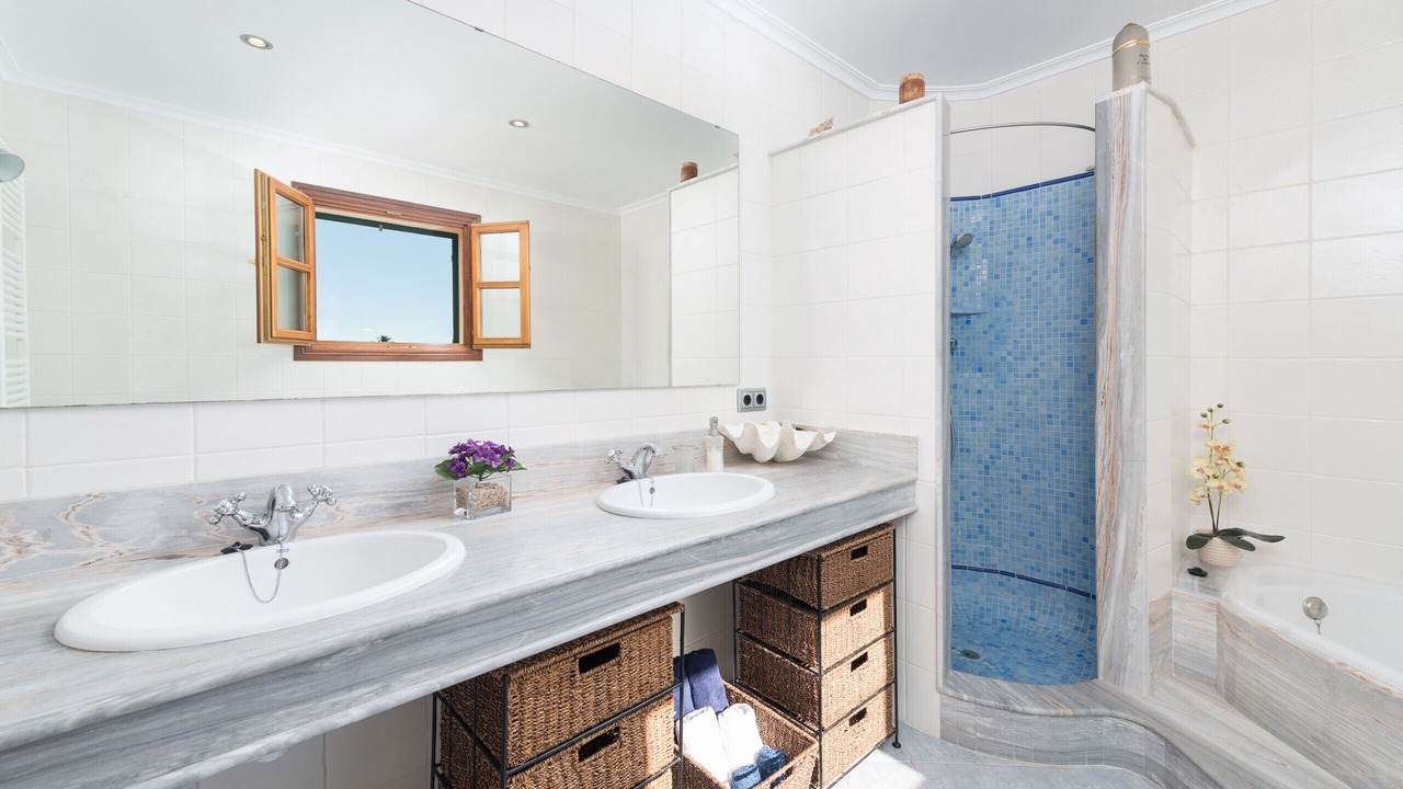 Photo of Bathroom in l'Aranjassa