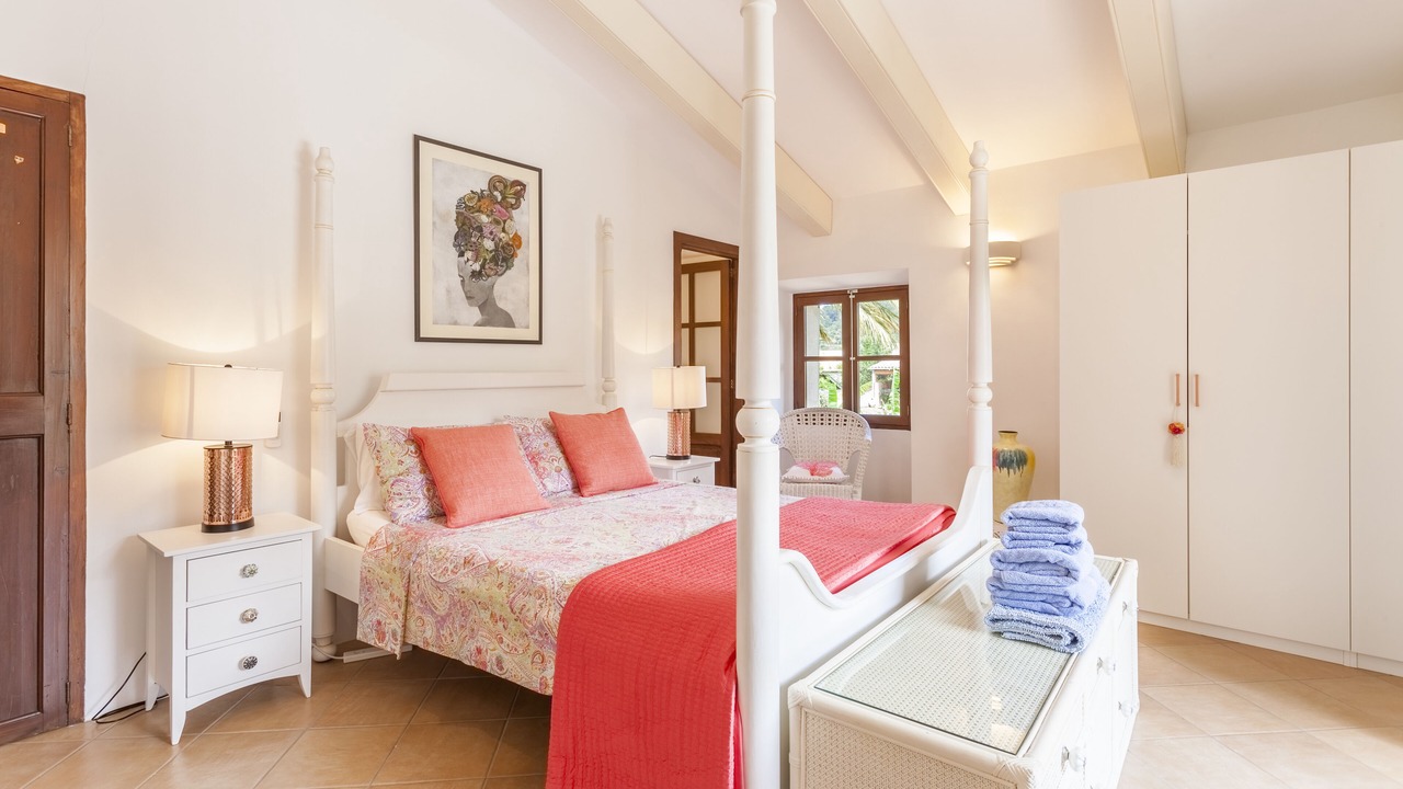 Photo of Bedroom in Soller