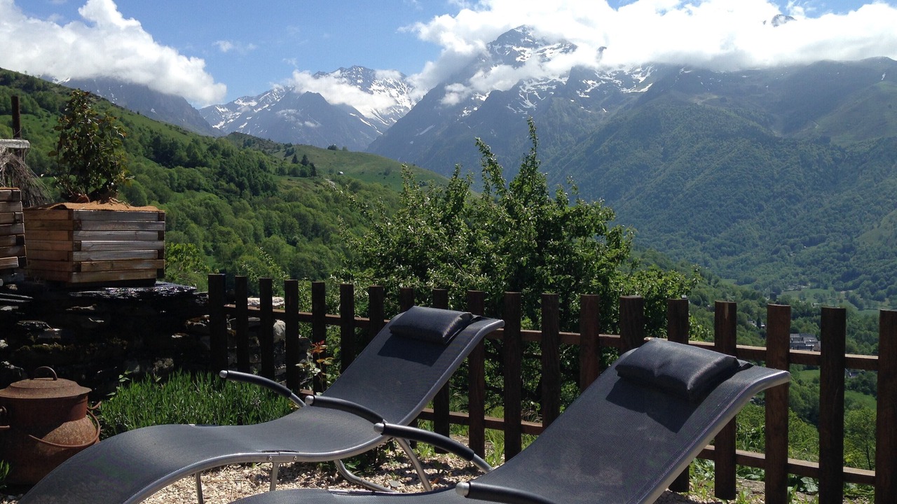 Photo of Outdoor in Mont