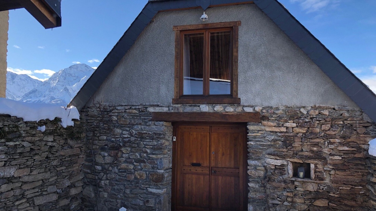 Photo of Outdoor in Mont
