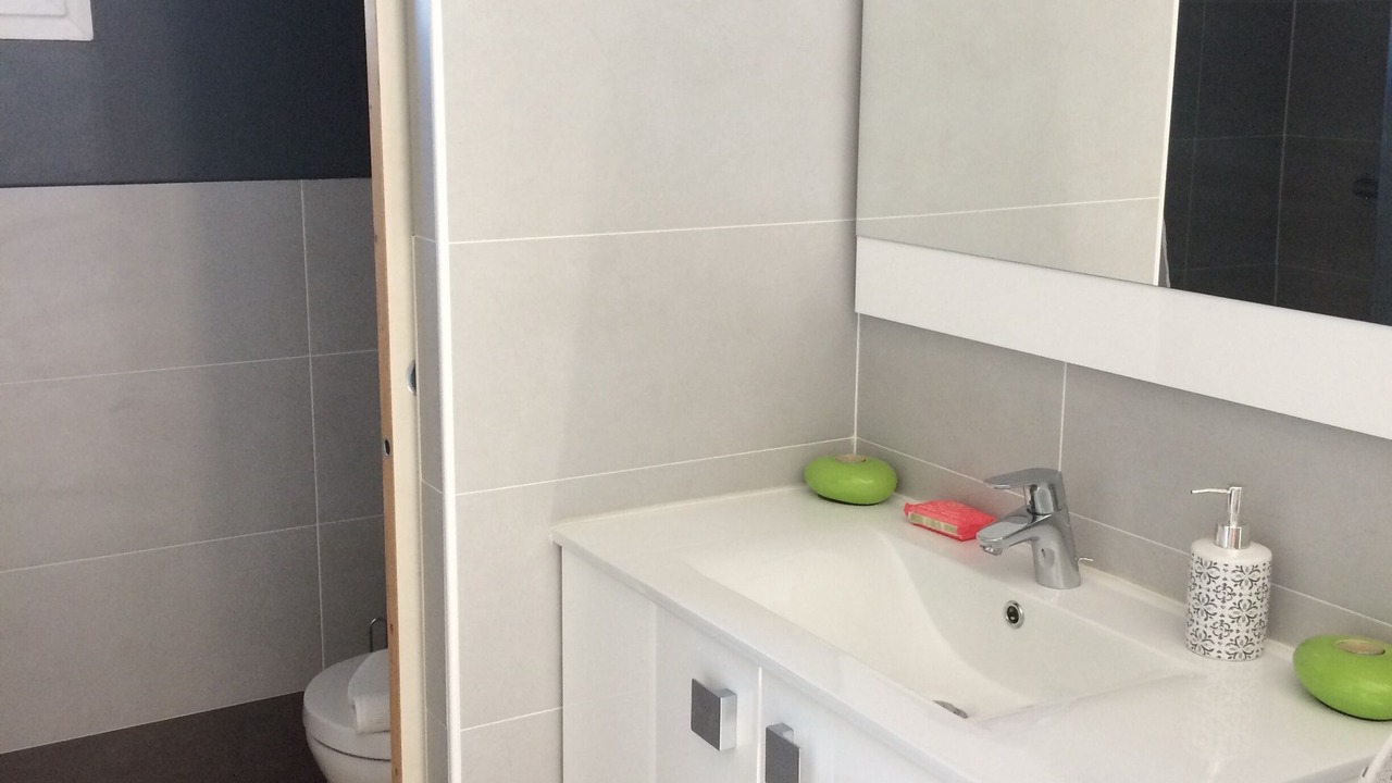 Photo of Bathroom in Meynes
