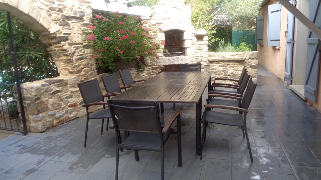 Photo of Outdoor in Floure