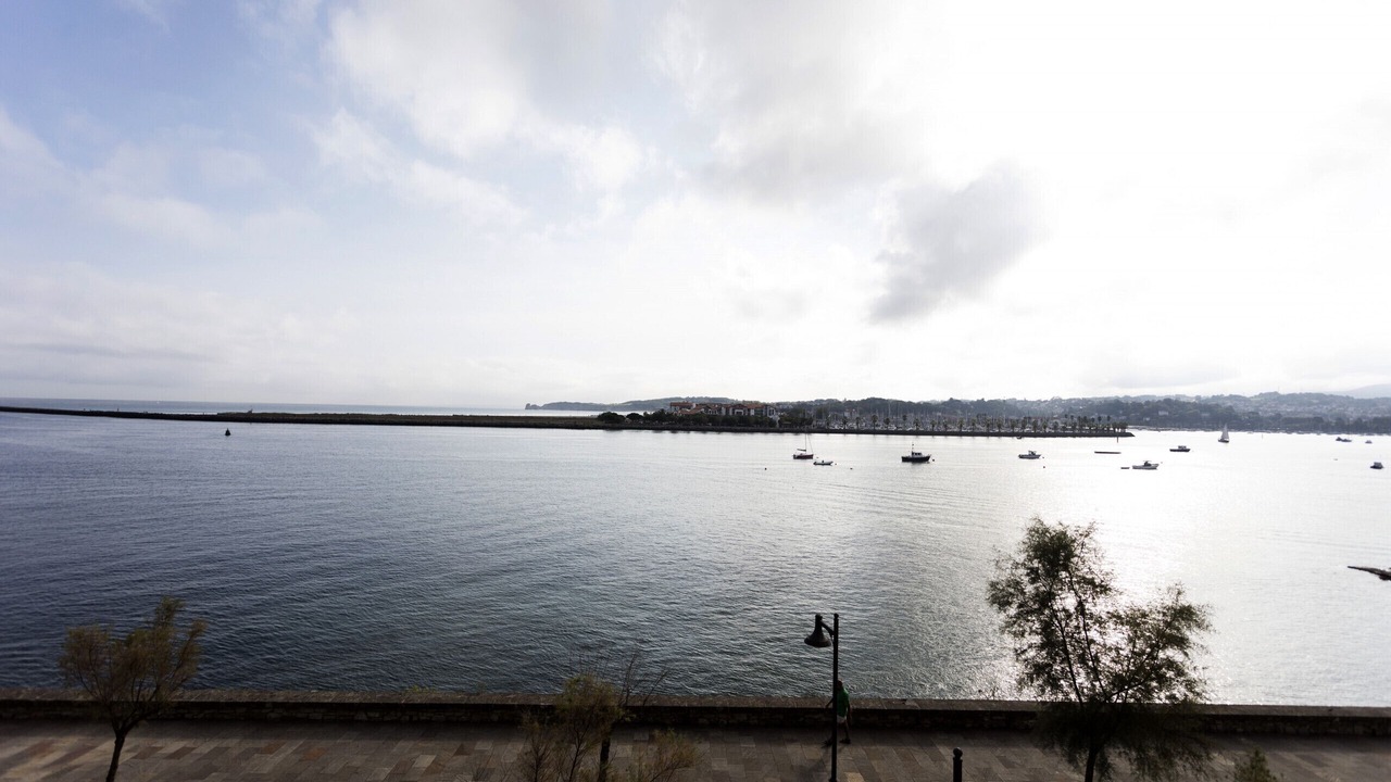 Photo of Others in La Marina