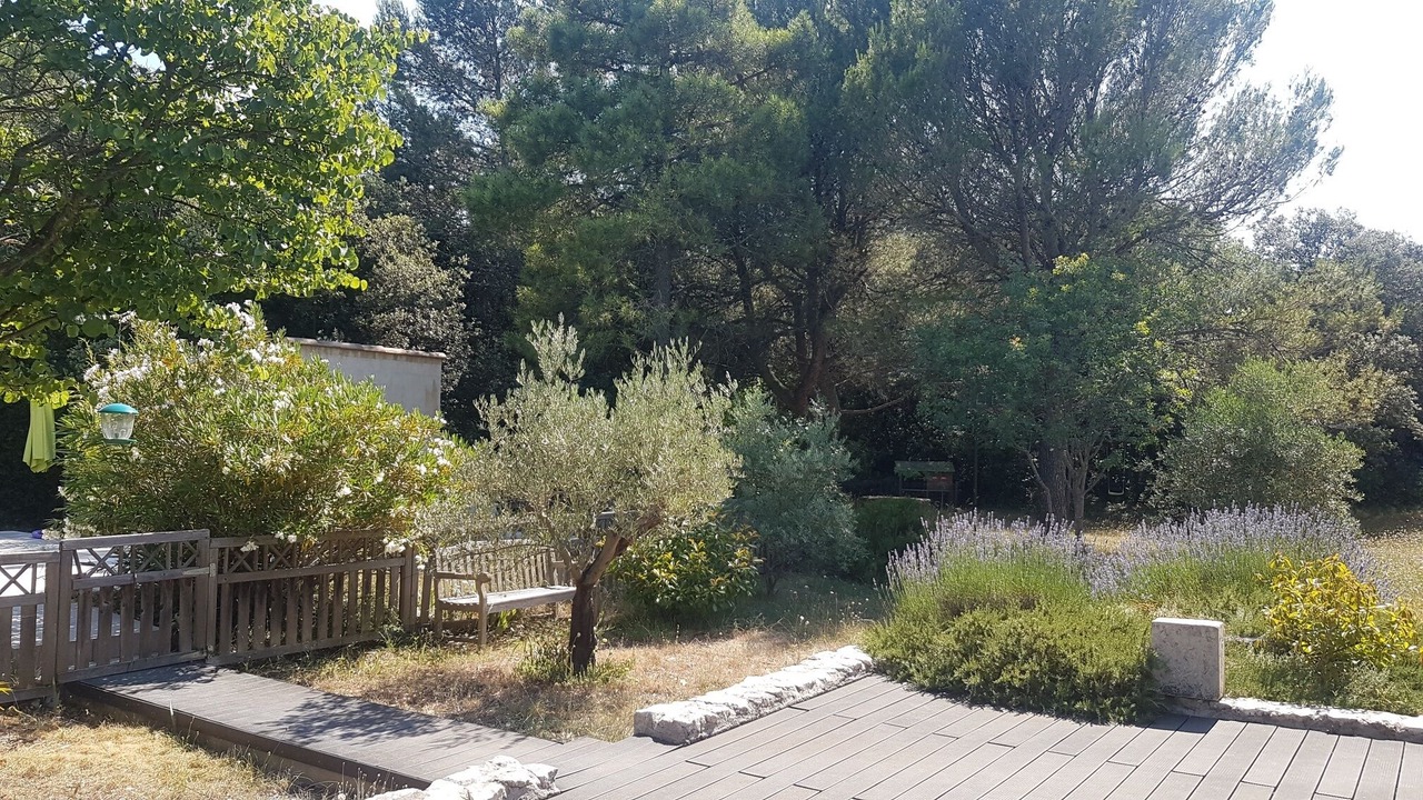 Photo of Outdoor in Eygalieres