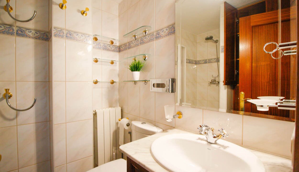 Photo of Bathroom in Empuriabrava