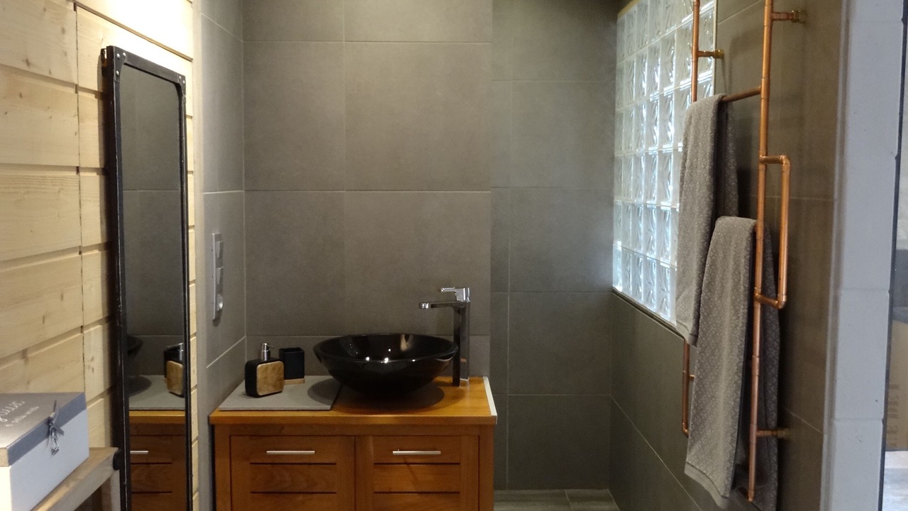 Photo of Bathroom in Eyragues