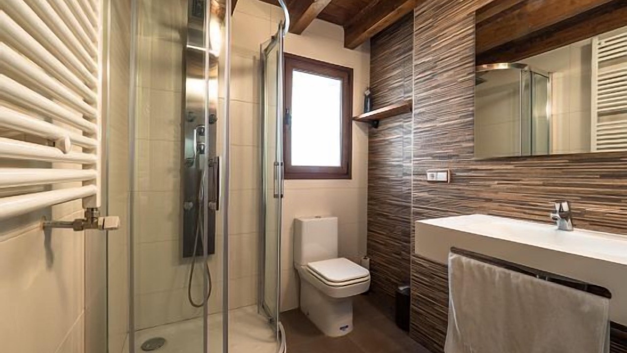 Photo of Bathroom in Caseres