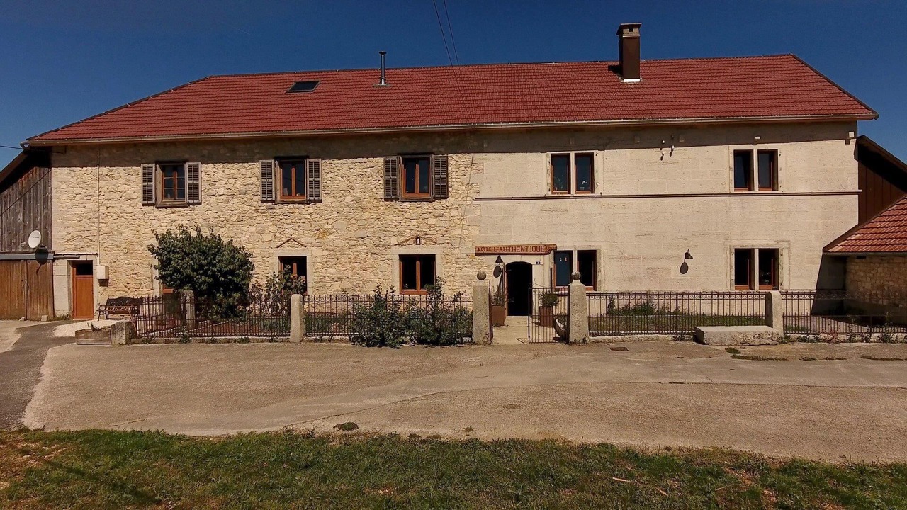 Photo of Outdoor in Narbief