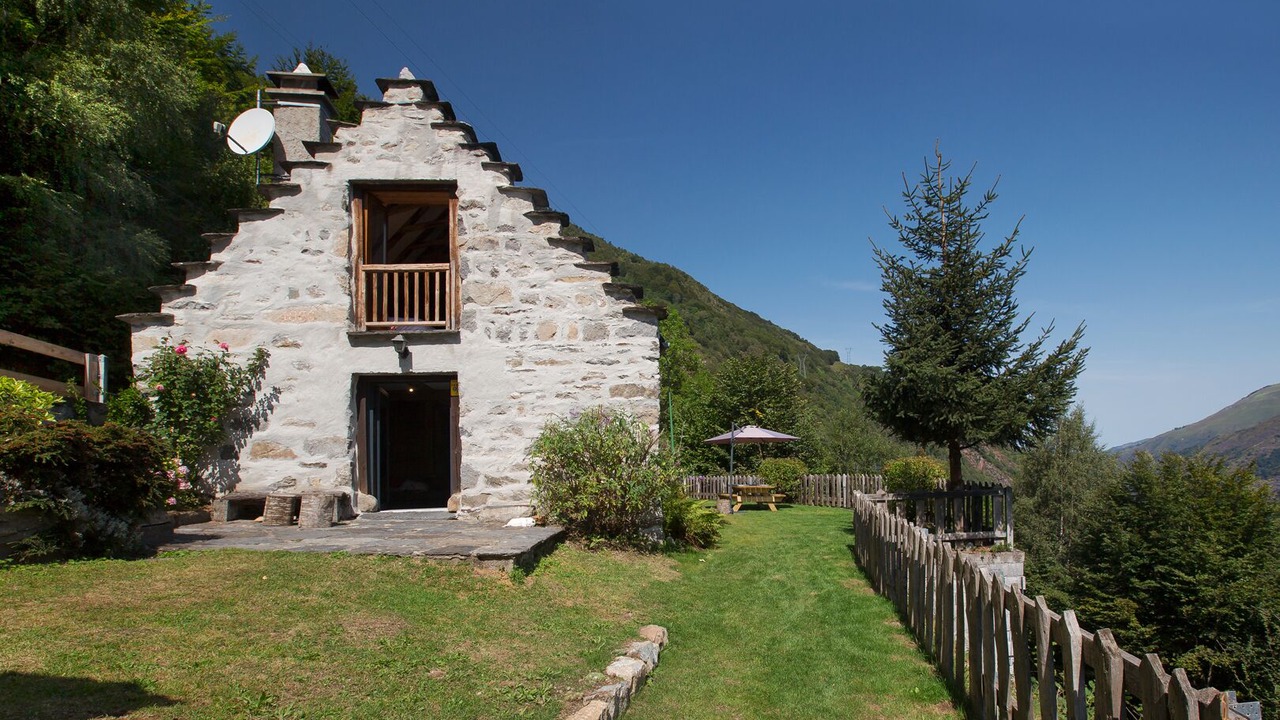 Photo of Outdoor in Viscos