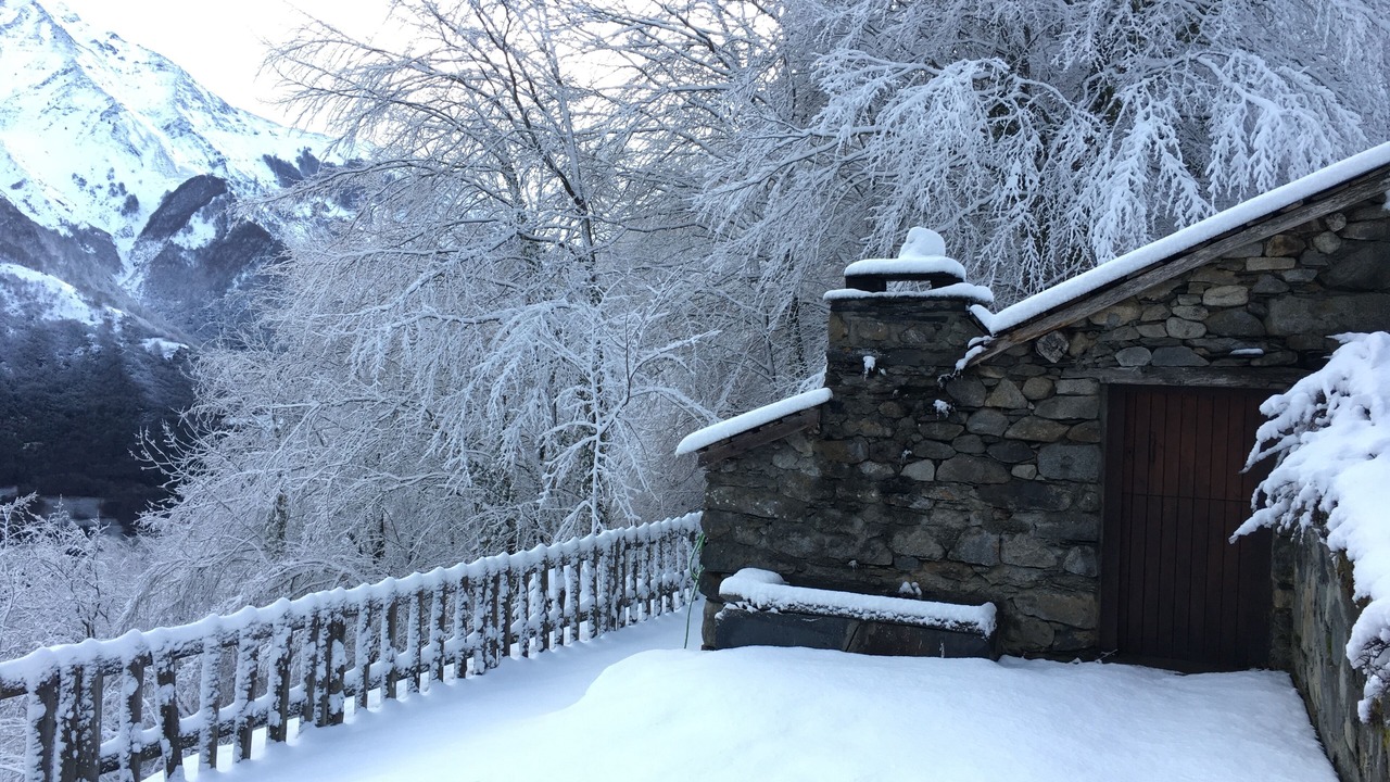 Photo of Outdoor in Viscos