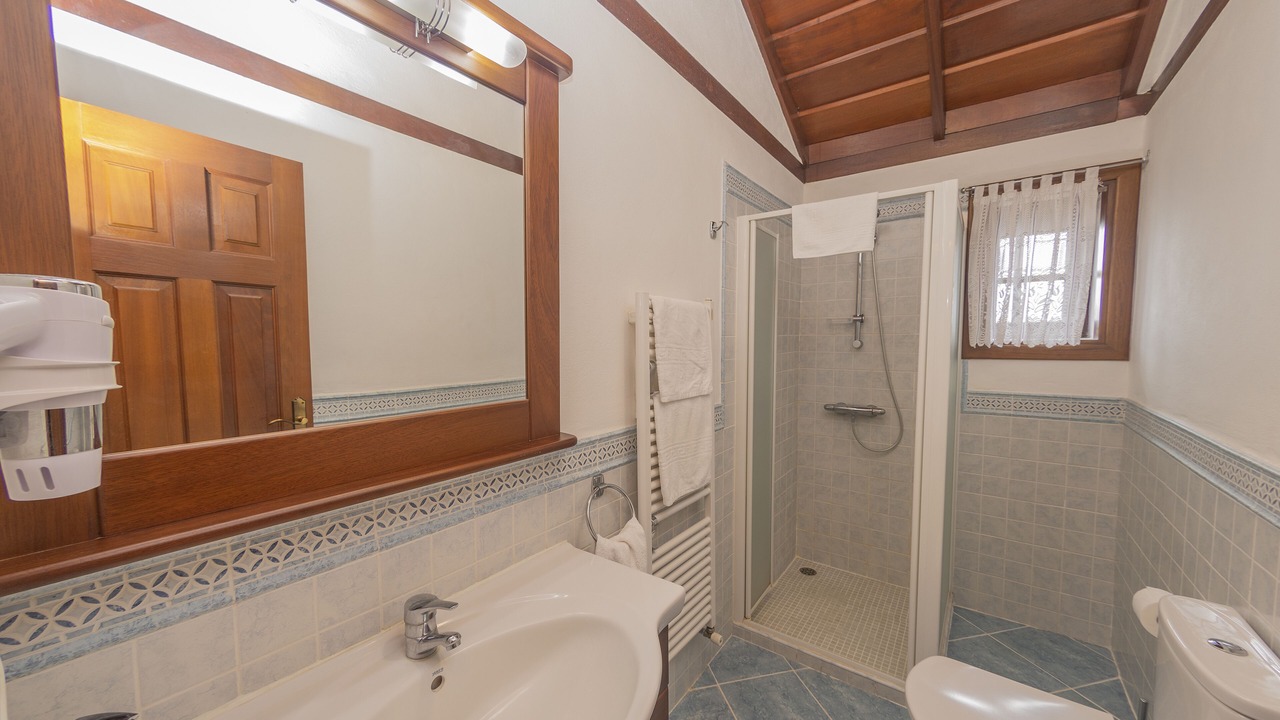 Photo of Bathroom in Erjos