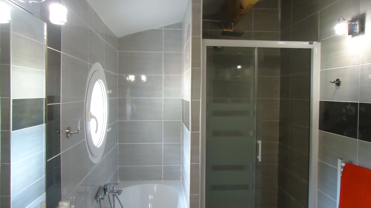 Photo of Bathroom in Istres
