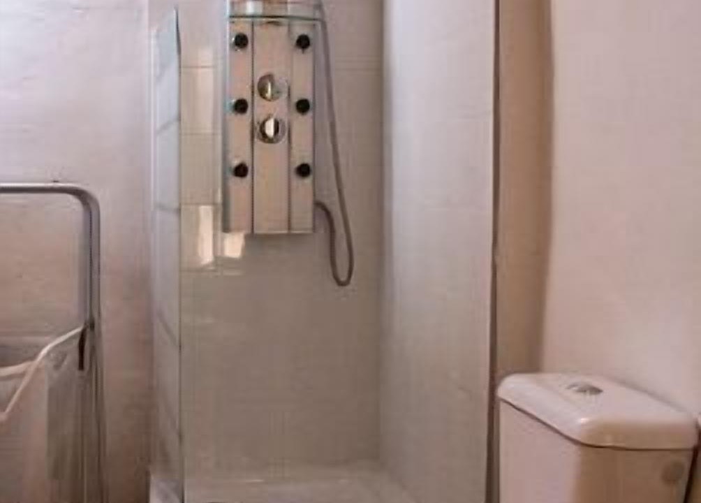 Photo of Bathroom in Canalejas del Arroyo