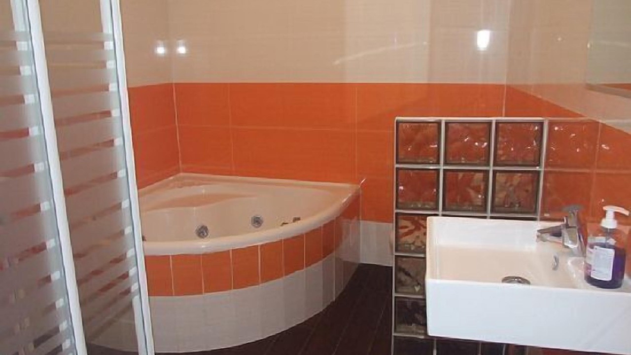 Photo of Bathroom in Tolbanos