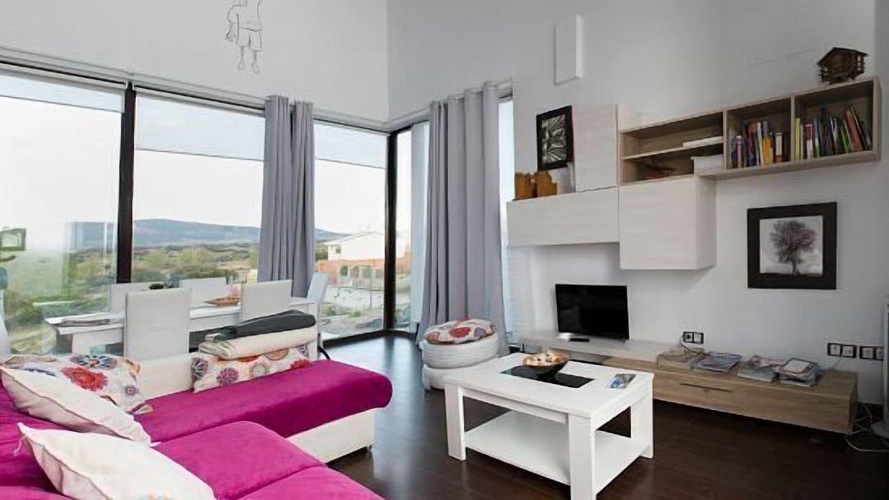 Photo of Livingroom in Tolbanos
