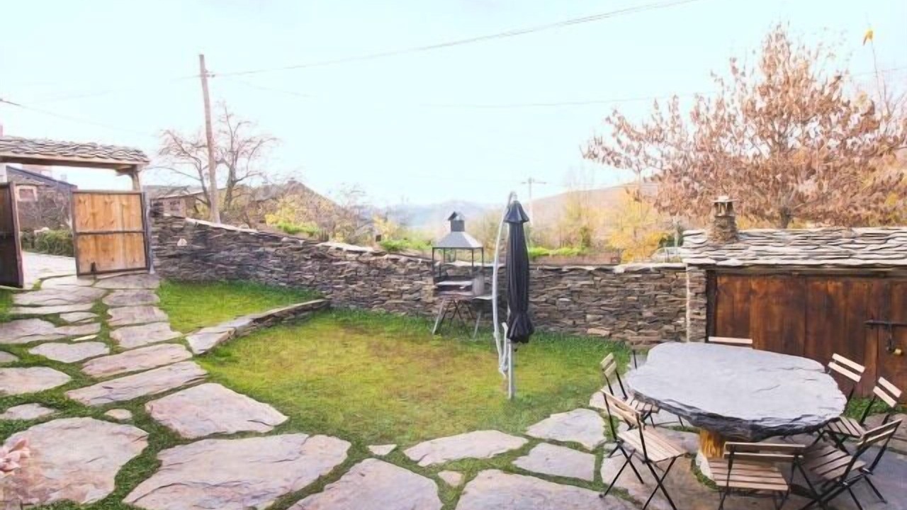 Photo of Outdoor in Majaelrayo