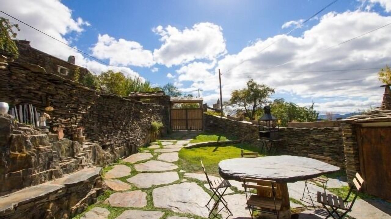 Photo of Outdoor in Majaelrayo