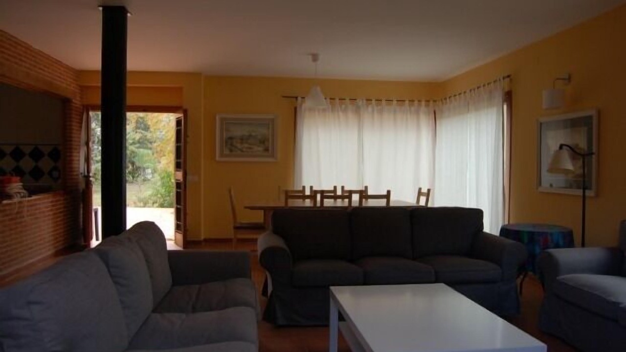 Photo of Livingroom in Navaluenga