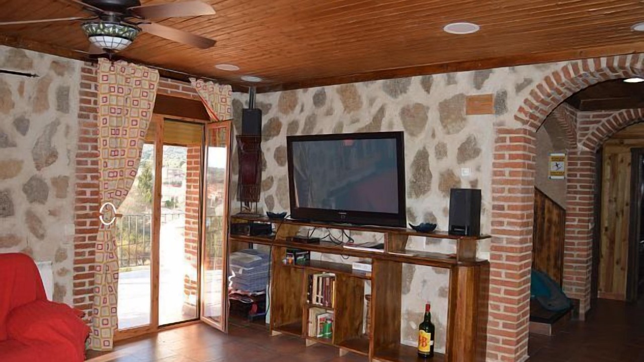 Photo of Livingroom in Navaluenga