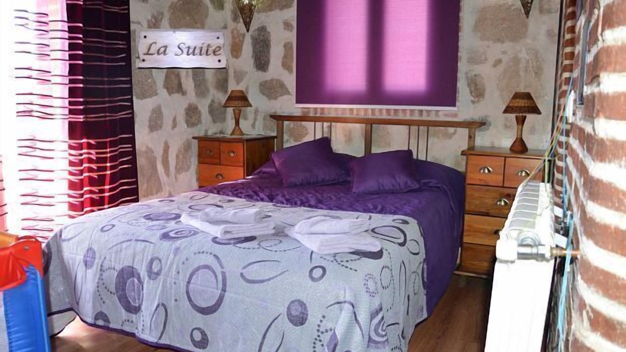 Photo of Bedroom in Navaluenga