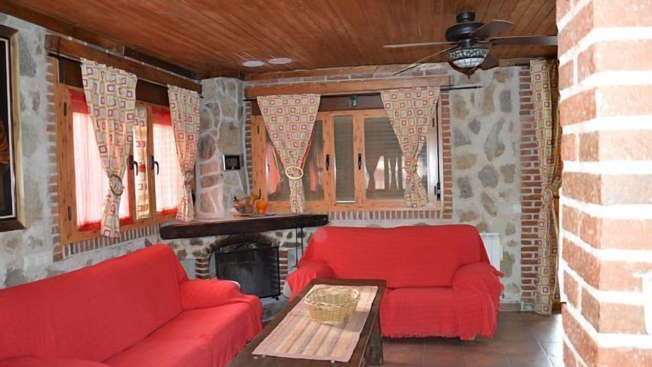 Photo of Livingroom in Navaluenga
