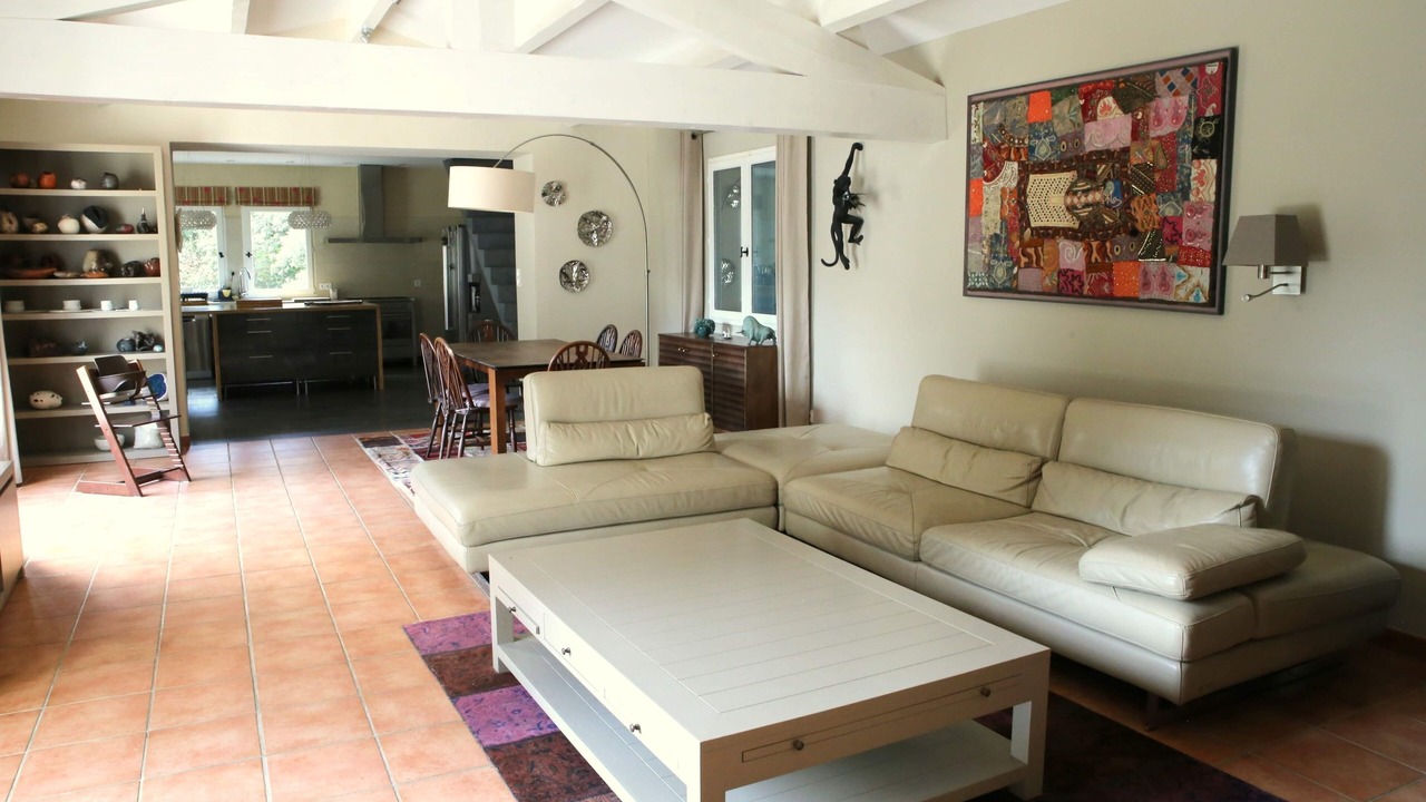 Photo of Livingroom in Saint-Quentin-la-Poterie