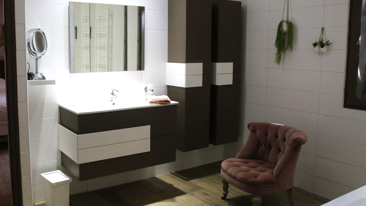 Photo of Bathroom in Saint-Quentin-la-Poterie