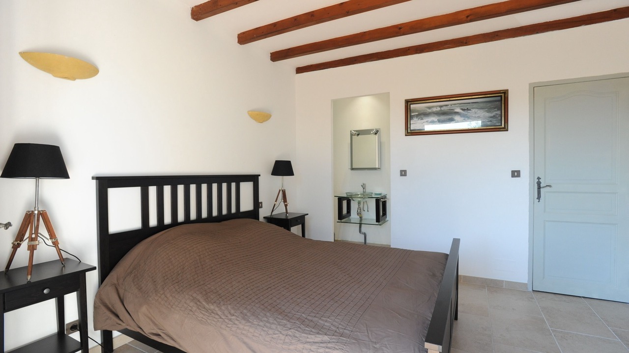 Photo of Bedroom in Pujaut
