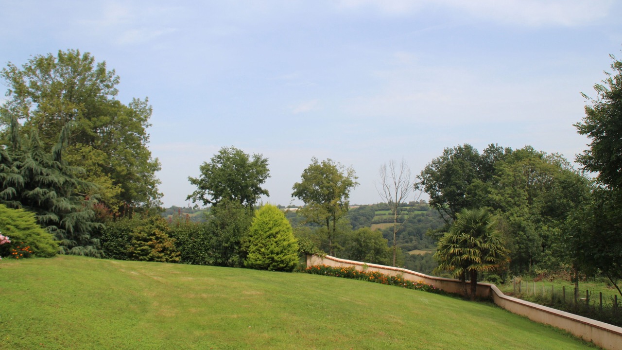 Photo of Outdoor in Begole