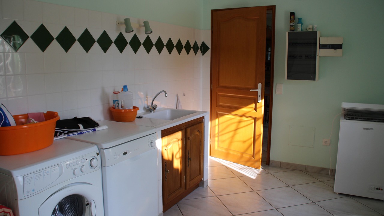 Photo of Kitchen in Begole