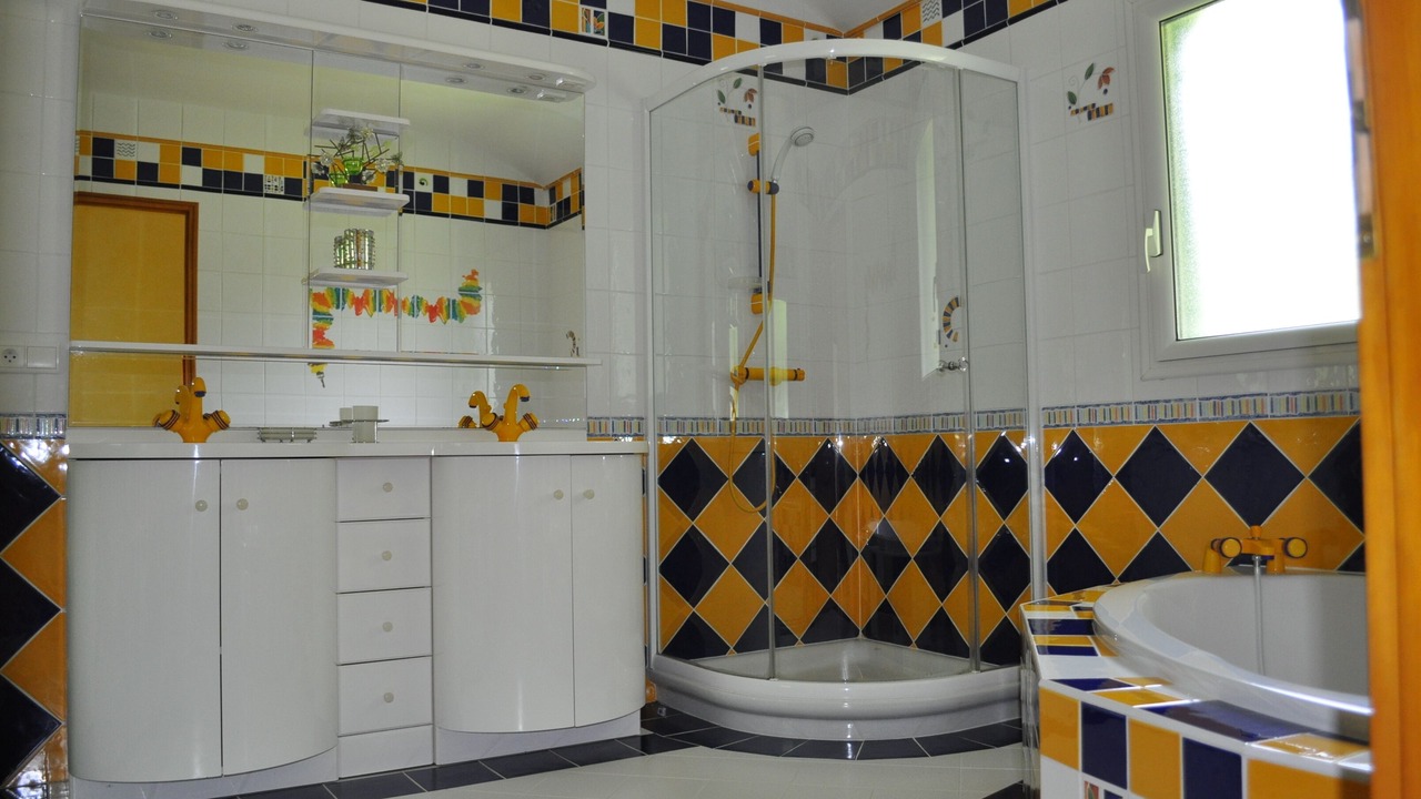 Photo of Bathroom in Begole