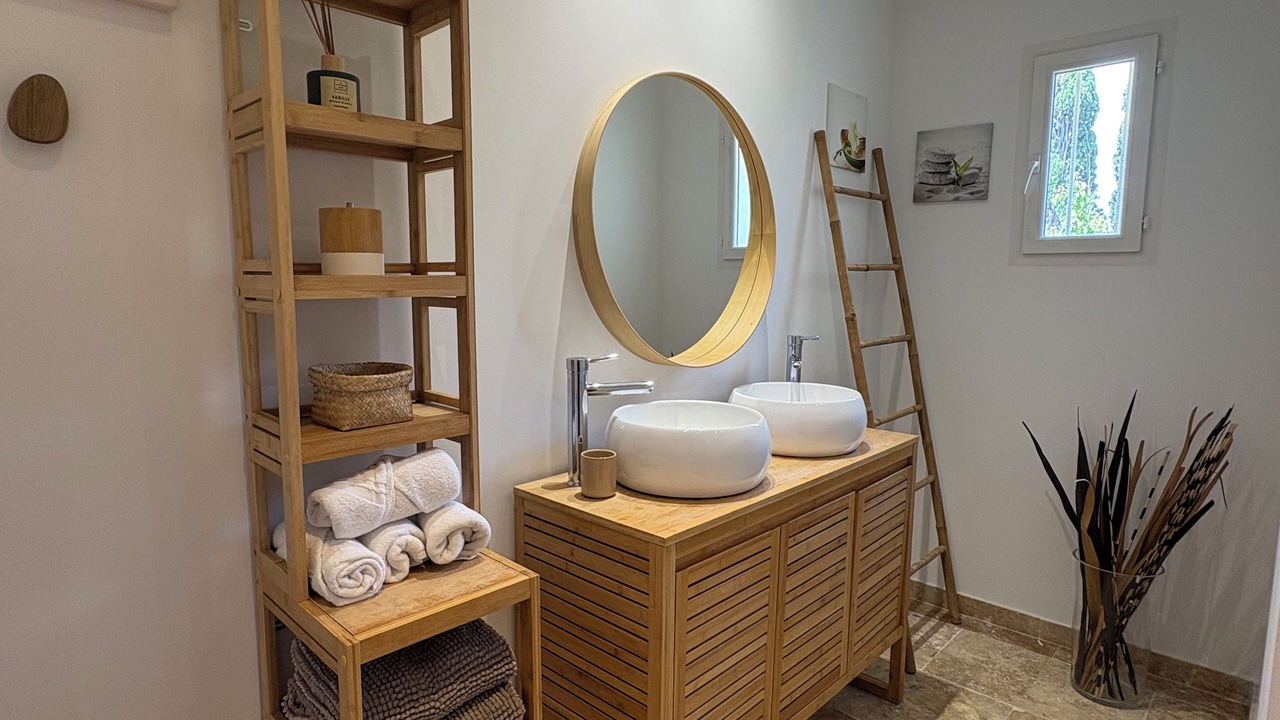 Photo of Bathroom in Graveson