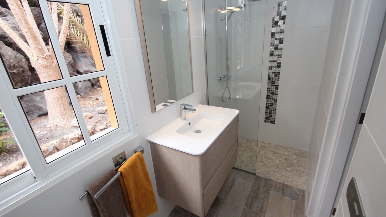 Photo of Bathroom in Chio