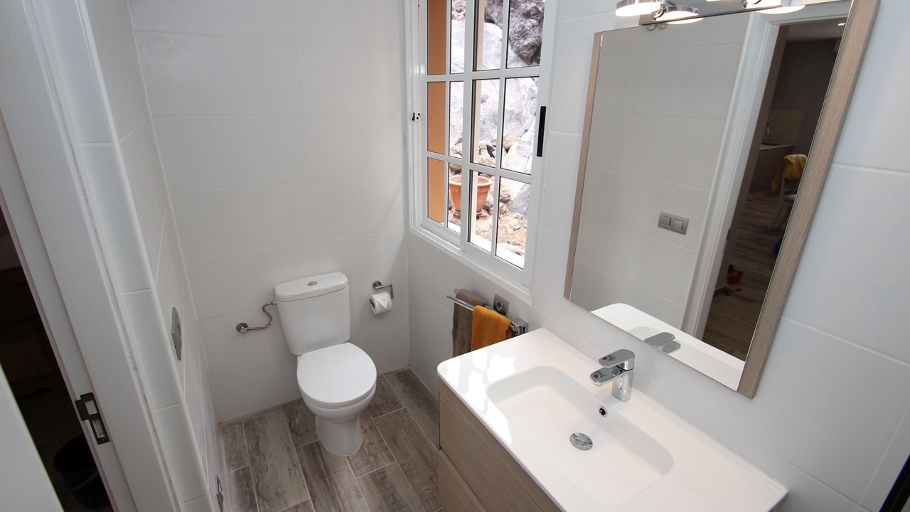 Photo of Bathroom in Chio
