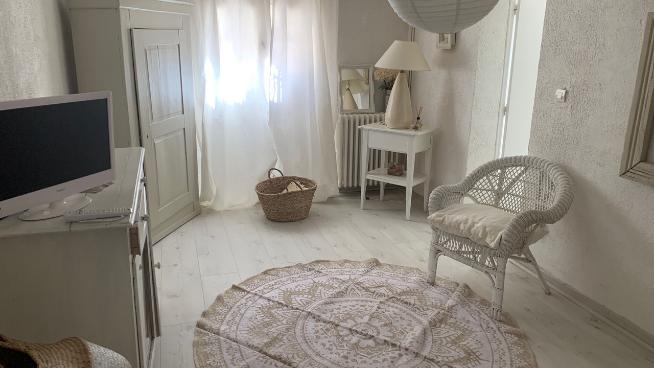 Photo of Livingroom in Lambesc