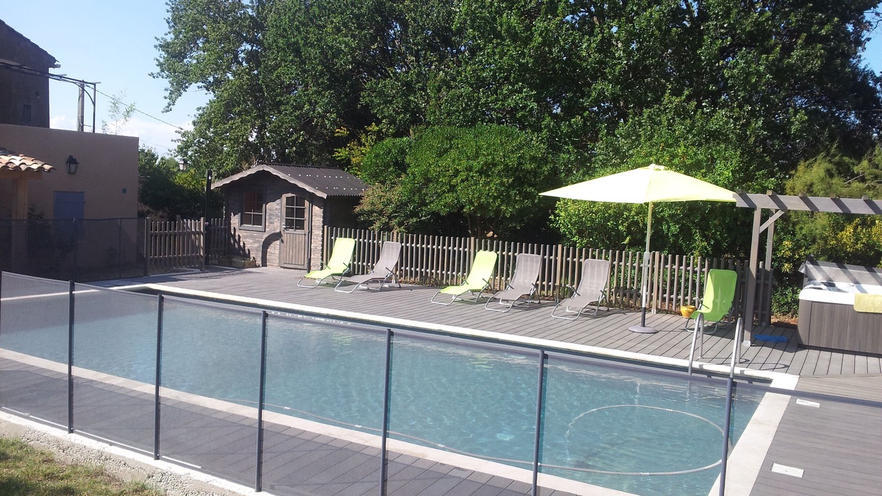 Photo of Outdoor in Maubec