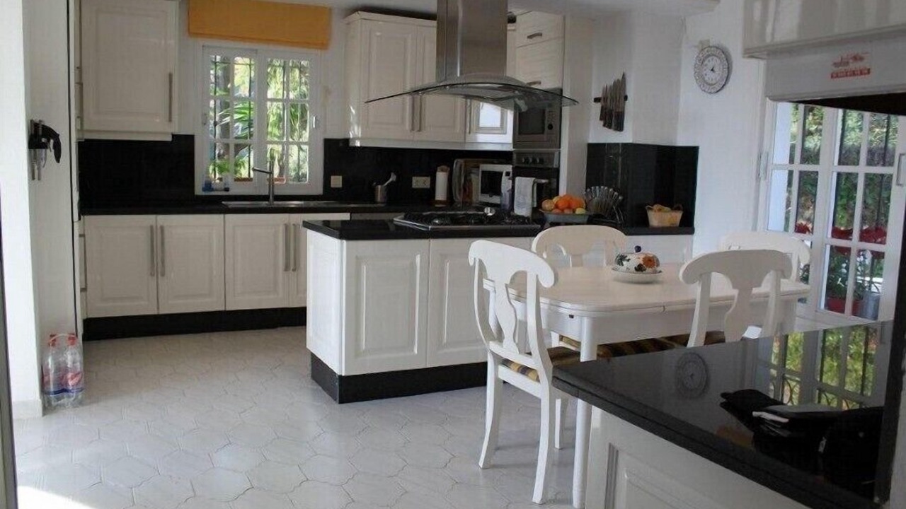 Photo of Kitchen in New Golden Mile