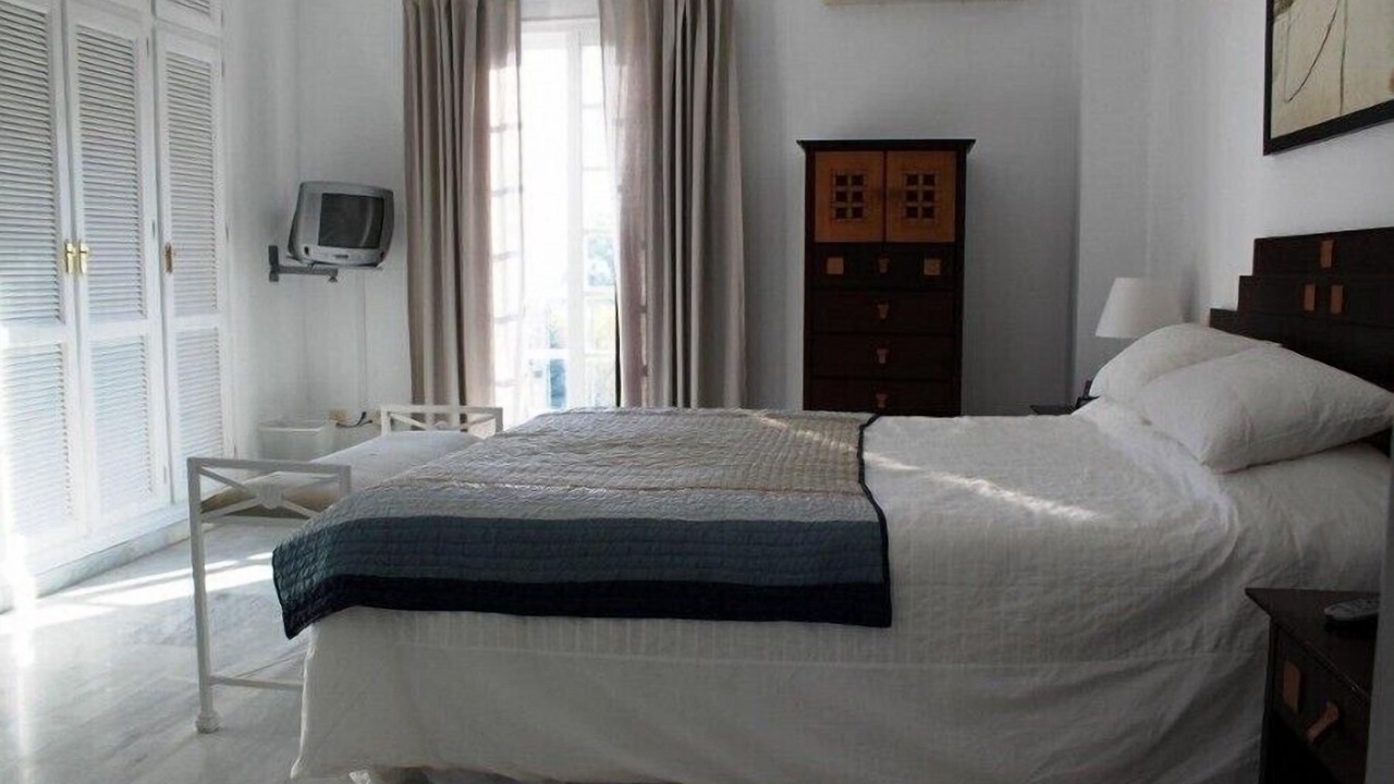Photo of Bedroom in New Golden Mile