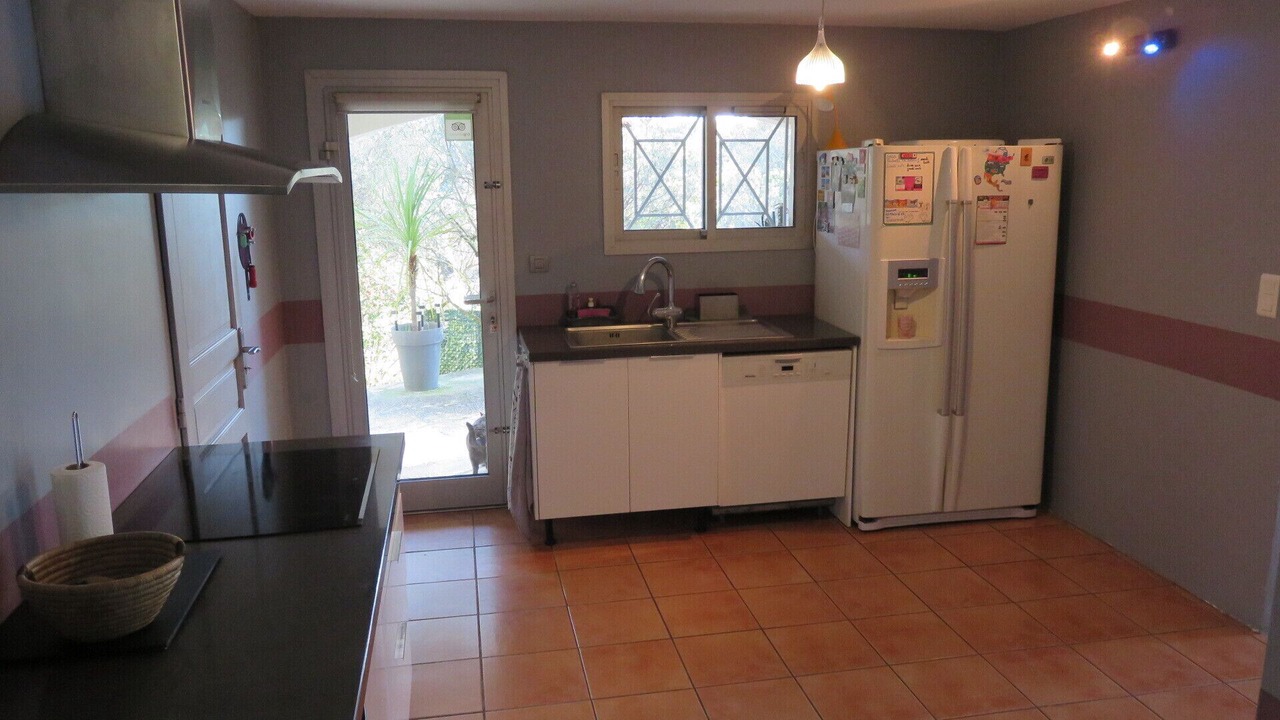 Photo of Kitchen in Nimes City Centre