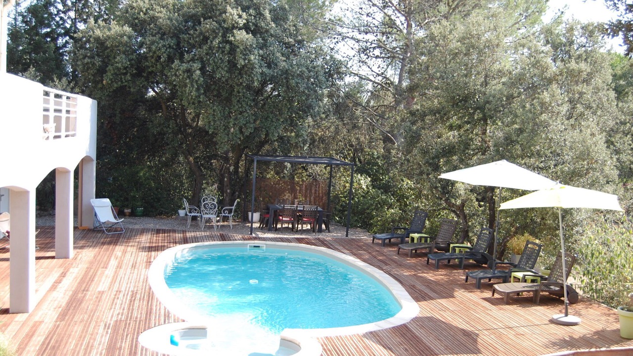 Photo of Outdoor in Nimes City Centre