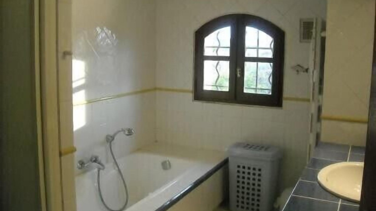Photo of Bathroom in Bouc-Bel-Air
