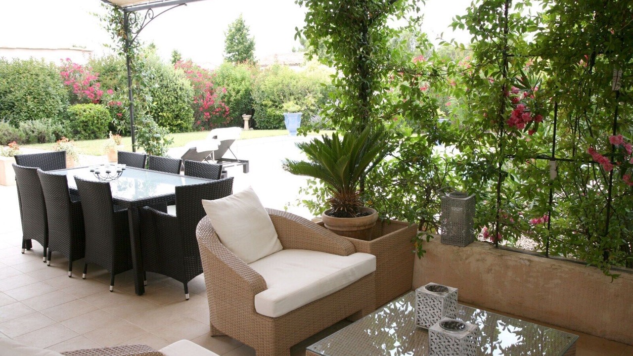 Photo of Outdoor in Pont Royal