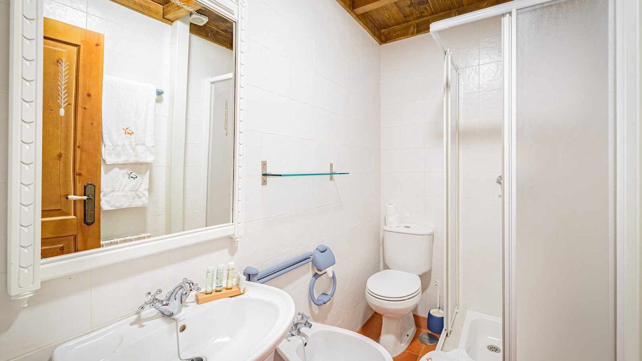 Photo of Bathroom in A Airoa