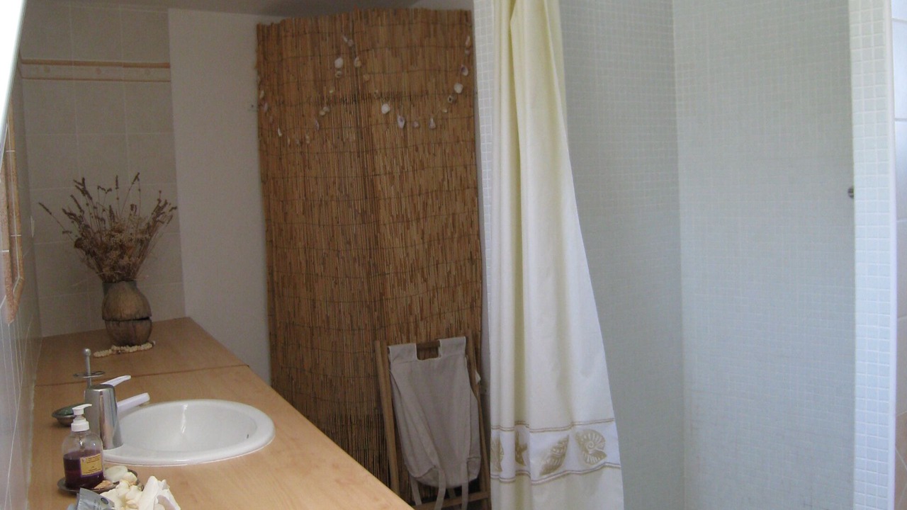 Photo of Bathroom in Comps